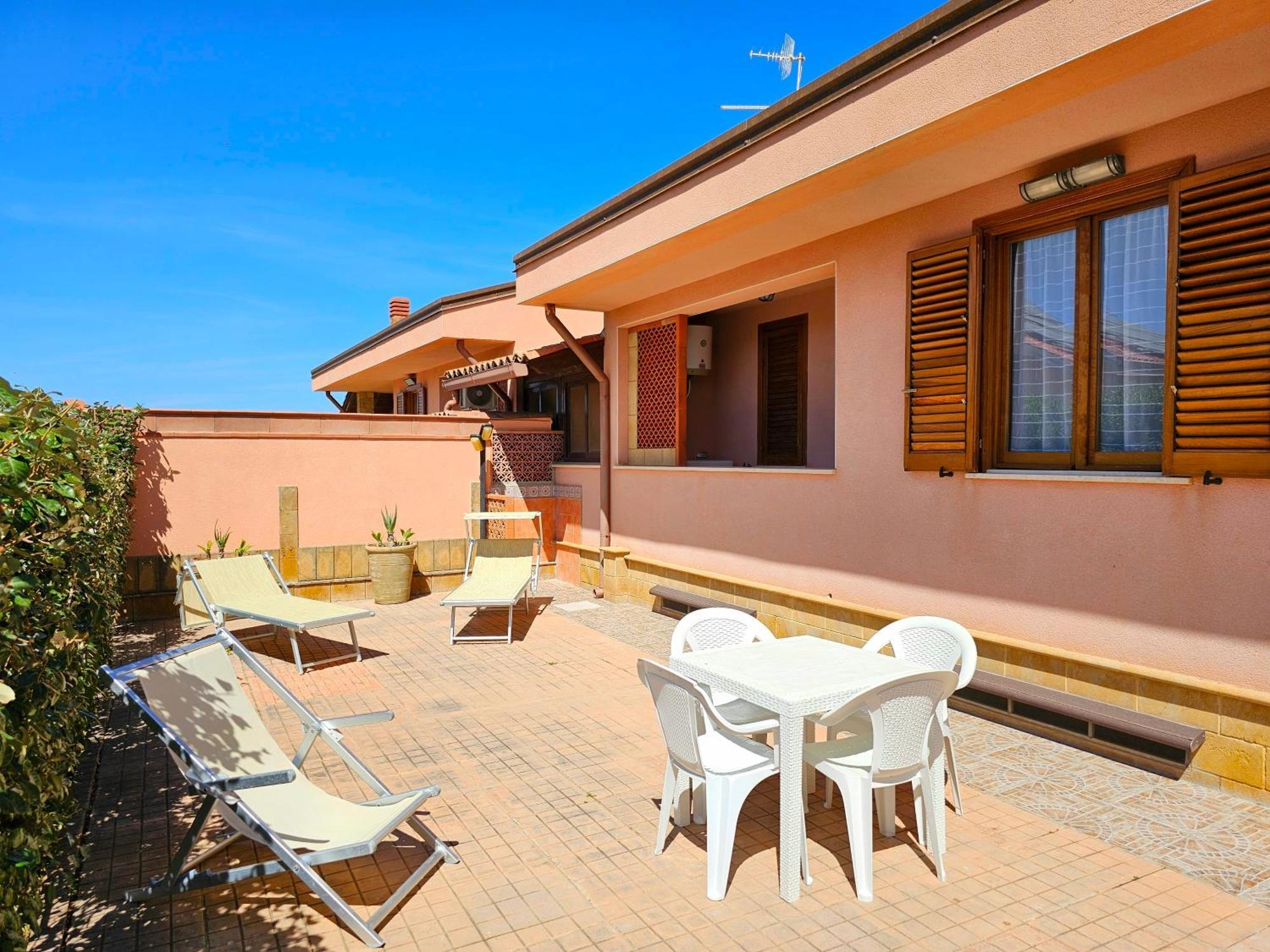 Costa Mediterranea Holiday Homes Campofelice Di Roccella Room photo