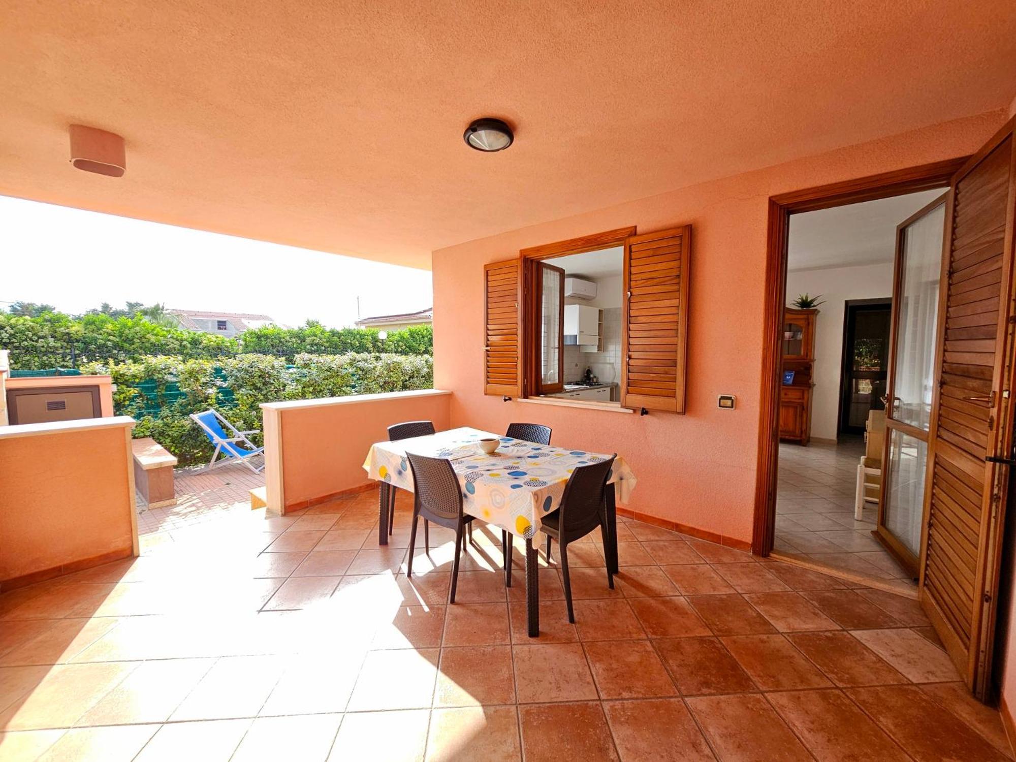 Costa Mediterranea Holiday Homes Campofelice Di Roccella Exterior photo