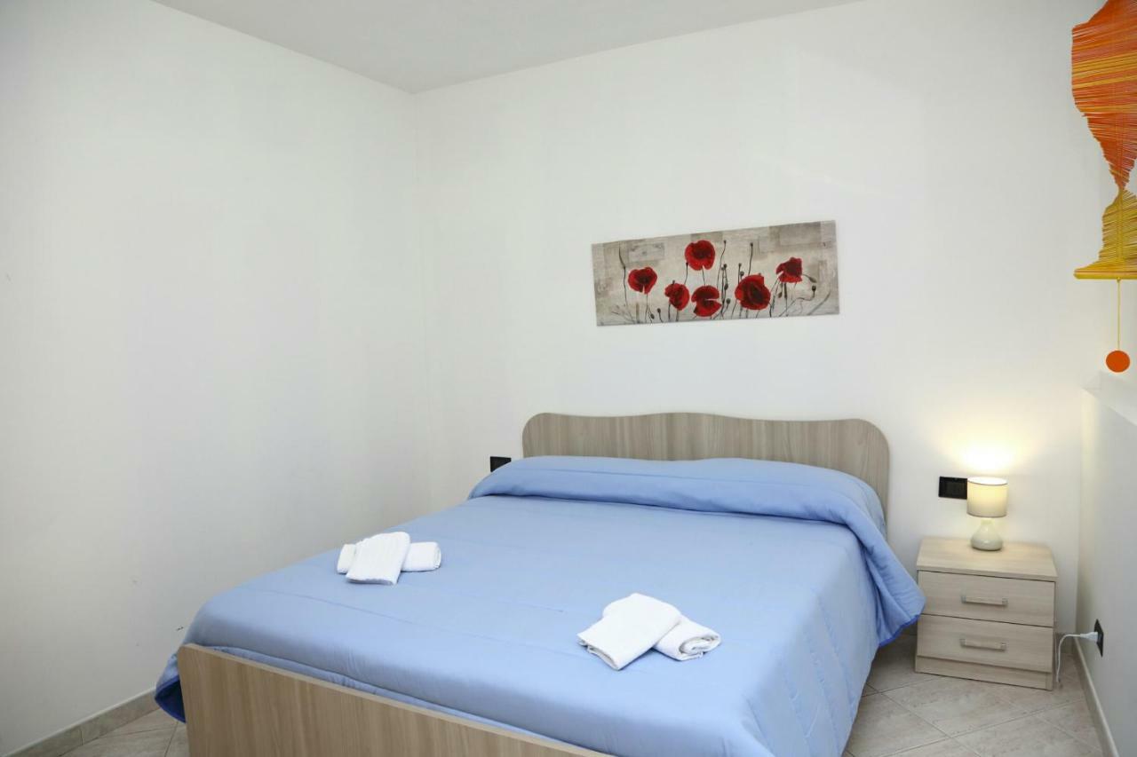 Costa Mediterranea Holiday Homes Campofelice Di Roccella Exterior photo